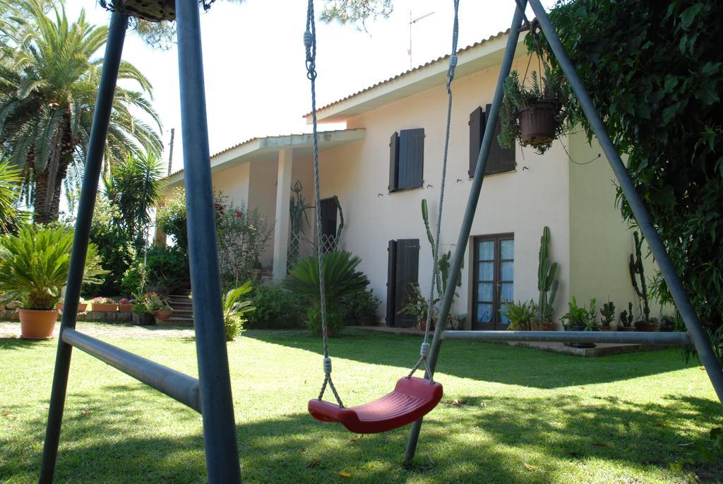 B&B Fra E Fe Arborea Exterior foto