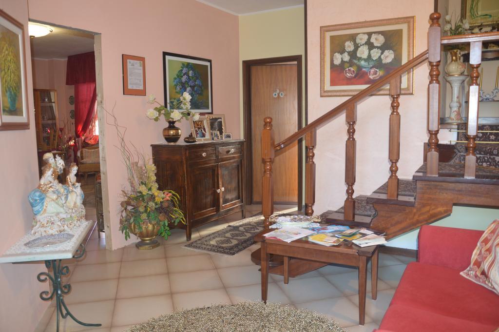 B&B Fra E Fe Arborea Exterior foto