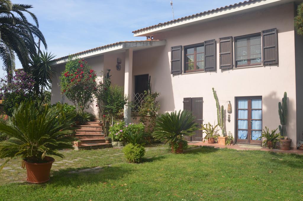 B&B Fra E Fe Arborea Exterior foto