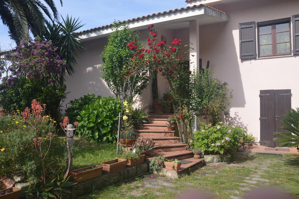 B&B Fra E Fe Arborea Exterior foto